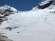  a už jsme dole; strmější horní pasáže ledovce Montcorvé jsme traverzovali a pak už mezi trhlinkami mazali dolů